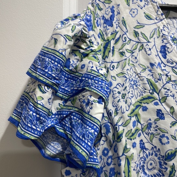 🆕Floral shirt - Picture 2 of 3